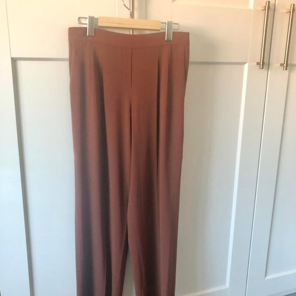 Babaton Aritzia Flare Leg Pants - Picture 3 of 5
